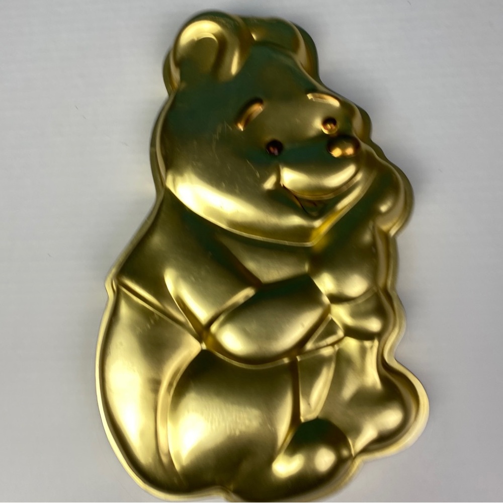 Vintage Wilton Winnie The Pooh Aluminum Cake Pan 515-401 Mold Bakeware Collect